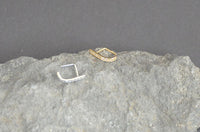 Load image into Gallery viewer, Pin Stecker 0,8mm Nostril Ohr Kristall L-Form Bogen
