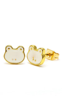 Load image into Gallery viewer, A pair of brass stud earrings in a colorful star design, unisex, 12 mm size, made with stainless steel and nickel-free—ideal for everyday wear.
