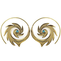 Load image into Gallery viewer, Spiralen Ohrringe Türkis Flammen Messing antik golden nickelfrei Piercing Tribal Brass Schmuck
