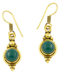 Load image into Gallery viewer, Ohrringe Kreis Onyx grün Punkte Dreiecke Messing Brass antik golden Tribal Ohrhänger
