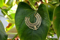 Load image into Gallery viewer, Ohrringe Spiralen Kreise Band Wellen Messing antik golden Tribal nickelfrei Piercing Brass Schmuck
