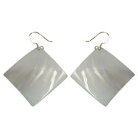 Cargar imagen en el visor de la galería, Perlmuttmuschelohrringe Karo Perlmutt Muschel Ohrhänger Edelstahl nickelfrei
