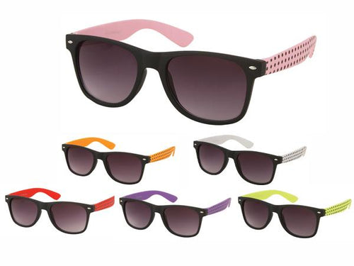 The Sonnenbrille Punkte Unisex Nerd Brille set includes 7 retro-style pairs with black frames and colorful, polka-dot arms—pink, orange, red, purple, white, green, and yellow—each offering UV 400 protection.