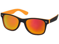 Cargar imagen en el visor de la galería, Die Sonnenbrille verspiegelt schmal 400 UV Nerdbrille schwarz innen bunt bietet UV-Schutz 400, schmale schwarze Wayfarer-Optik mit bunten Innenseiten und verspiegelten Gläsern – ein Unisex-Highlight für trendigen Augenschutz.
