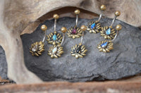 Cargar imagen en el visor de la galería, Bauchnabelpiercing Brass Edelstahl gold Lotus Stein
