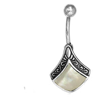 Load image into Gallery viewer, Bauchnabelpiercing aus Edelstahl Silber mit Raute Inlay
