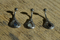 Load image into Gallery viewer, Bauchnabelpiercing aus Edelstahl Silber mit Tropfen Inlay
