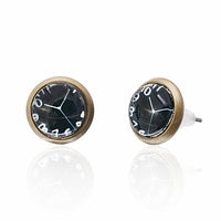 Cargar imagen en el visor de la galería, A pair of round Brass Ohrstecker &quot;Stern Sterne bunt&quot; Unisex Ohrringe, 12 mm, with colorful star designs. Made from stainless steel and nickel-free, they are ideal for sensitive ears.
