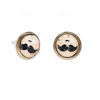 Cargar imagen en el visor de la galería, A pair of Brass Ohrstecker, these unisex stud earrings feature a colorful star design under a clear dome. Made from nickel-free stainless steel, they&#39;re comfortable for everyday wear. Size: 12 mm.
