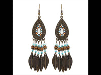 Load image into Gallery viewer, Brass Ohrringe antik golden Tropfen Kreise blau orange Perlen Federn Anhänger - chic - net.de
