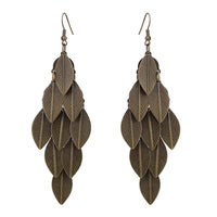 Cargar imagen en el visor de la galería, Brass Ohrringe teils oxidiert Blätter groß Streifen Stuktur - chic - net.de
