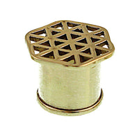 Load image into Gallery viewer, Messing Wabe Dreiecke antik gold ribbed Flesh Tunnel - chic-net.de
