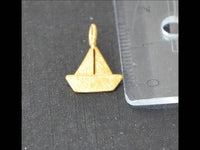 Load image into Gallery viewer, Anhänger 925 Sterling Silber vergoldet Segel Boot - chic-net.de

