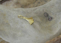 Load image into Gallery viewer, Anhänger Silber 925 vergoldet Ginkgo Blatt 10mm Öse - chic-net.de
