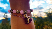 Load image into Gallery viewer, Armband Brass golden lila Quaste rosa Perlen Charm Elfe verstellbar - chic-net.de
