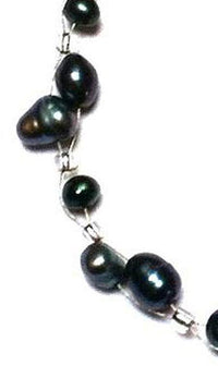 Load image into Gallery viewer, Armband grün metallic schwarz Perlen Glasperlen Edelstahl Damen Glitzer Schmuck verstellbar - chic-net.de
