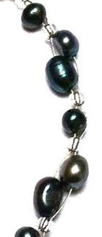 Load image into Gallery viewer, Armband grün metallic schwarz Perlen Glasperlen Edelstahl Damen Glitzer Schmuck verstellbar - chic-net.de
