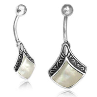 Load image into Gallery viewer, Bauchnabelpiercing aus Edelstahl Silber mit Raute Inlay - chic-net.de
