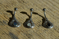 Load image into Gallery viewer, Bauchnabelpiercing aus Edelstahl Silber mit Tropfen Inlay - chic-net.de
