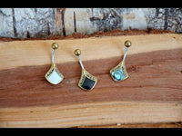 Load image into Gallery viewer, Bauchnabelpiercing Edelstahl Brass Raute Inlay - chic-net.de
