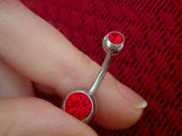 Load image into Gallery viewer, Bauchnabelpiercing Edelstahl silberfarben Stein rot in beiden Kugeln - chic-net.de

