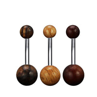 Load image into Gallery viewer, Bauchnabelpiercing Holz rot braun Kugeln Edelstahl.
