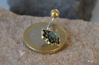 Load image into Gallery viewer, Bauchnabelpiercing Messing Edelstahl gold Blüte Jade - chic-net.de
