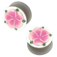 Cargar imagen en el visor de la galería, Bone Plug weiß Inlay Blume rosa grün handgeschnitzt Tribal Organic Expander Tunnel Piercing - chic-net.de
