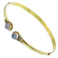 Load image into Gallery viewer, Brass Oberarmreif Punkte gold Mondstein rund Seil Spiralbogen nickelfrei verstellbar Tribal Armreif - chic-net.de
