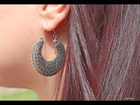 Cargar imagen en el visor de la galería, Brass Ohrringe Blumensichel silbern Messing - chic-net.de
