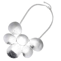 Load image into Gallery viewer, Brass Schmuckset silberfarben Kette rund Struktur Ohrringe oval Länge verstellbar - chic-net.de
