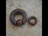 Load image into Gallery viewer, Captive Bead Klemmkugel Ring Sawoholz Piercing Mandala - chic-net.de

