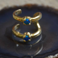 Load image into Gallery viewer, Ear cuff Dread Lock Bead Messing gold Opal blau Bögen - chic-net.de
