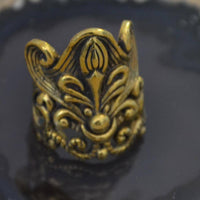 Load image into Gallery viewer, Ear cuffs verschnörkeltes Muster Lilie Messing gold - chic-net.de
