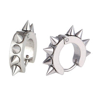 Load image into Gallery viewer, Edelstahl Creolen Ohrring silber Farben zacken Nieten 8 stk Klippverschluss - chic-net.de
