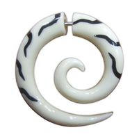 Cargar imagen en el visor de la galería, Fake Piercing Bone Edelstahl weiß Spirale Zebra Wellen Zacken Ohrstecker Ohrring - chic-net.de
