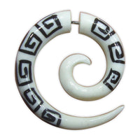 Cargar imagen en el visor de la galería, Fake Piercing Bone Edelstahl weiß Spirale Zebra Wellen Zacken Ohrstecker Ohrring - chic-net.de
