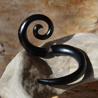 Load image into Gallery viewer, Fake Piercing Edelstahl Holz schwarz XL Spirale - chic-net.de
