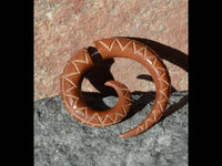 Load image into Gallery viewer, Fake Piercing Edelstahl Holz Zacken Dehnschnecke - chic-net.de
