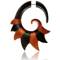 Load image into Gallery viewer, Fake Piercing Eisenholz Rosenholz Holz Flammen Spirale Plug nickelfrei Ohrstecker braun schwarz - chic-net.de

