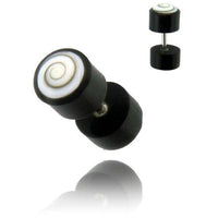 Cargar imagen en el visor de la galería, Fake Piercing Horn Plug schwarz Shivaauge Ohrstecker handgeschnitzt unisex 7mm - chic-net.de
