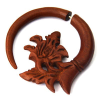 Load image into Gallery viewer, Fake Piercing Ohrring aus Rosenholz Edelstahl Flames - chic-net.de
