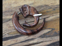 Load image into Gallery viewer, Fake Piercing Ohrring Holz Bone Elefant Spirale - chic-net.de
