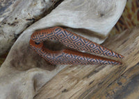 Load image into Gallery viewer, Fake Piercing Ohrring Sawo Holz Pfeil Sumatra Rauten - chic-net.de
