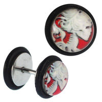 Cargar imagen en el visor de la galería, Fake Piercing Plug Edelstahl Skelett Frau Kopf rote Augen schwarz Gummiring 7 mm - chic-net.de
