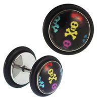 Load image into Gallery viewer, Fake Piercing Plug Edelstahl Totenköpfe klein bunt schwarz Gummiring 7 mm - chic-net.de

