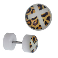 Load image into Gallery viewer, Fake Piercing Plug Tunnel weiß Leoparden Fell Kreuz Acryl Gummiring 7 mm - chic-net.de
