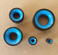 Cargar imagen en el visor de la galería, Flesh Plug Eisenholz Holz dunkel double flared blau Resin Inlay Ohr Piercing - chic-net.de
