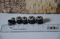 Cargar imagen en el visor de la galería, Flesh Plug Horn Auge Kreuz Bone Inlay double flared - chic-net.de
