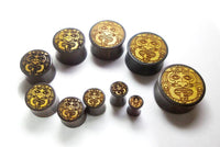 Load image into Gallery viewer, Flesh Plug Krieger Maske Zunge Gravur Holz Tamarinde Jackfrucht double flared - chic-net.de
